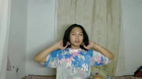 sexypetiteraine online show from 06-05-26, 08:20