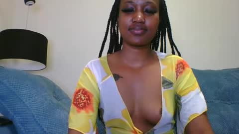 sexyriri22 online show from 06-22-26, 09:12