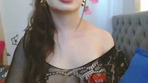Snapshot of sexysafiravenus chatting on 06-13-26, 05:33 Venus Independent Model online show from 06-13-26, 05:33
