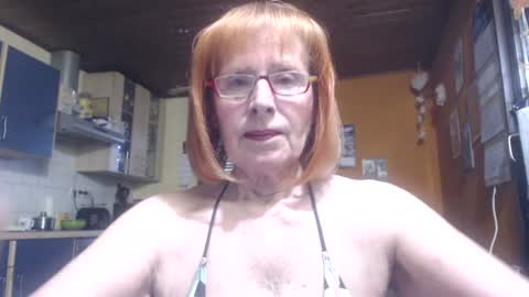 Silvie online show from 06-21-26, 01:57