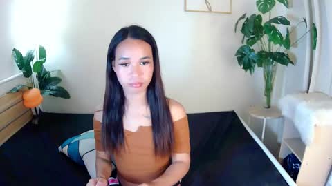 sexytrixie11 online show from 05-17-26, 02:35