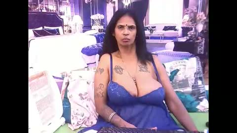 sexyva4u2luv online show from 11-02-25, 08:44