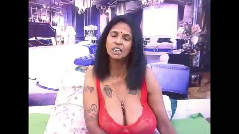 sexyva4u2luv online show from 11-07-25, 07:47