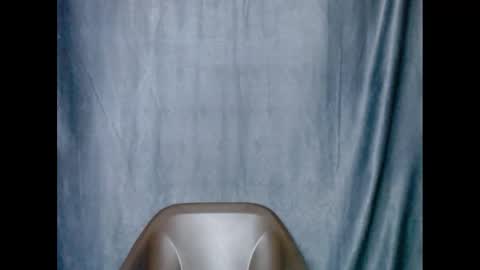 Snapshot of sexyxbunnyxx chatting on 02-22-25, 07:03 Blue online show from 02-22-25, 07:03