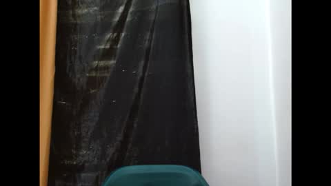 Blue online show from 11-11-25, 09:09