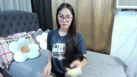 Xenaaa online show from 10-04-25, 01:53