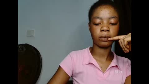 sexyxpeach online show from 10-18-25, 03:35