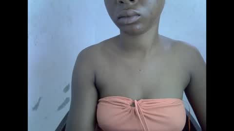 Snapshot of sexyxpeach chatting on 04-22-26, 10:17 sexyxpeach online show from 04-22-26, 10:17