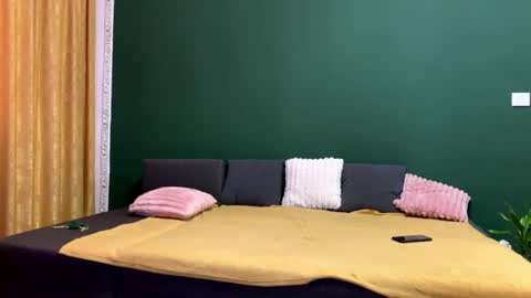 Snapshot of sexyycouple22 chatting on 07-28-26, 04:39 Sexycouple online show from 07-28-26, 04:39
