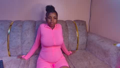 sexyyred_ online show from 12-03-24, 04:06
