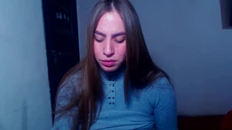 Snapshot of sexyyuliia777 chatting on 04-25-26, 06:27 Yuliia online show from 04-25-26, 06:27