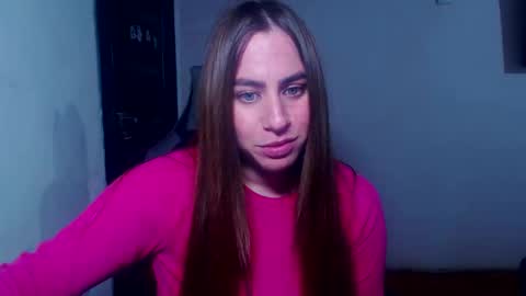 Snapshot of sexyyuliia777 chatting on 04-25-26, 04:04 Yuliia online show from 04-25-26, 04:04