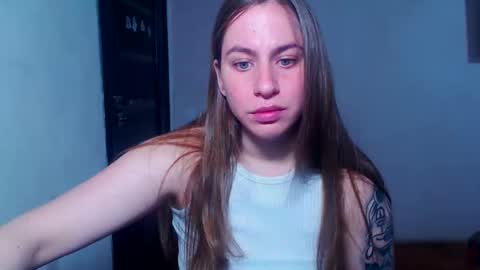 Snapshot of sexyyuliia777 chatting on 05-08-26, 06:08 Yuliia online show from 05-08-26, 06:08