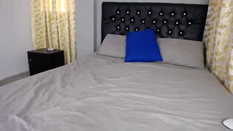 Snapshot of sexyzahara_h chatting on 02-07-25, 02:47 zahara online show from 02-07-25, 02:47