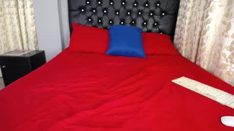 Snapshot of sexyzahara_h chatting on 02-11-25, 11:33 zahara online show from 02-11-25, 11:33
