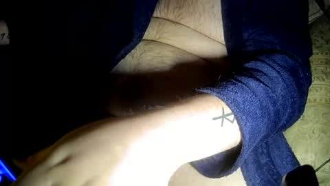 Snapshot of sexzilla15 chatting on 10-25-25, 09:06 no face online show from 10-25-25, 09:06