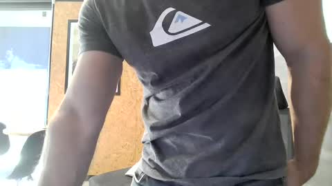 Snapshot of shad0w_hunter chatting on 02-28-25, 06:20 shad0w_hunter online show from 02-28-25, 06:20