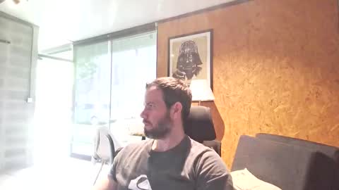 Snapshot of shad0w_hunter chatting on 10-15-25, 01:44 shad0w_hunter online show from 10-15-25, 01:44