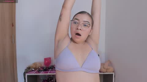 Snapshot of shadaraa chatting on 06-02-26, 08:00 shadara online show from 06-02-26, 08:00