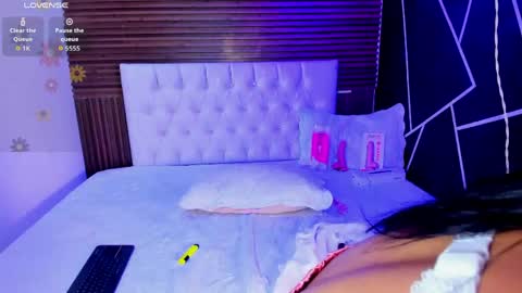 Liz online show from 04-21-26, 02:51