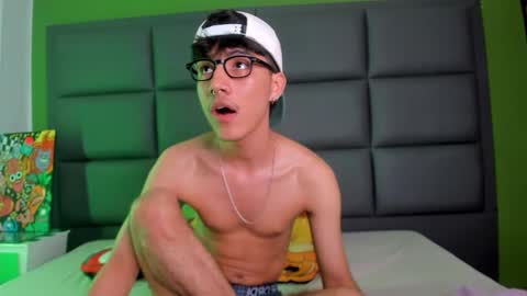 Snapshot of shady_stone chatting on 02-11-25, 07:33 shady_stone online show from 02-11-25, 07:33