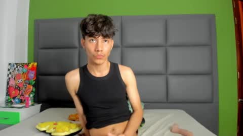 Snapshot of shady_stone chatting on 02-13-25, 08:38 shady_stone online show from 02-13-25, 08:38