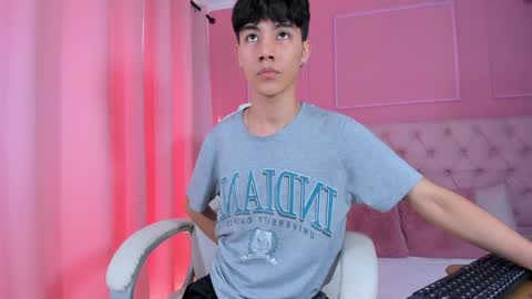 Snapshot of shady_stone chatting on 02-16-25, 08:55 shady_stone online show from 02-16-25, 08:55