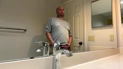 Snapshot of shadystl chatting on 03-18-26, 08:17 shadystl online show from 03-18-26, 08:17