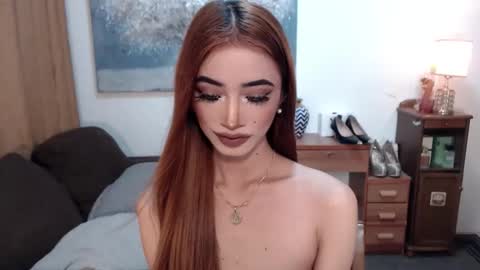 Snapshot of shaina_cummer chatting on 01-15-26, 08:56 shaina online show from 01-15-26, 08:56