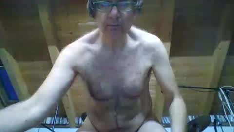 Snapshot of shairy702 chatting on 09-26-25, 04:38 shairy702 online show from 09-26-25, 04:38