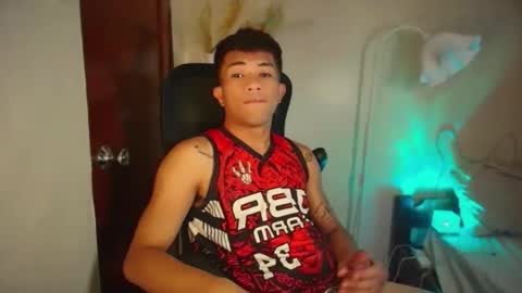 shake_raytow34 online show from 06-03-26, 04:23
