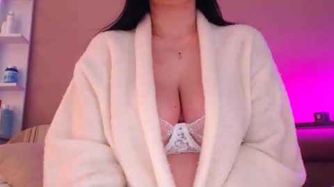 Mila online show from 03-28-26, 06:24