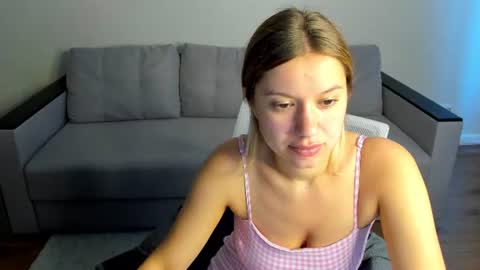 Shakira online show from 06-09-26, 08:37