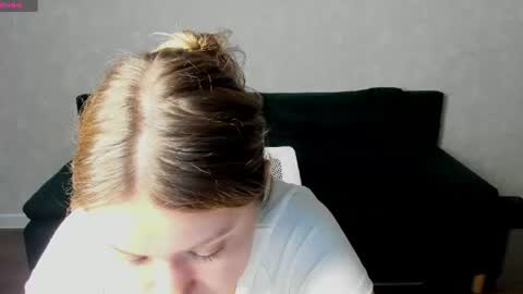Shakira online show from 06-11-26, 08:01