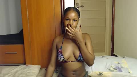 Snapshot of shaky396294 chatting on 11-09-25, 01:20 shaky xxx online show from 11-09-25, 01:20