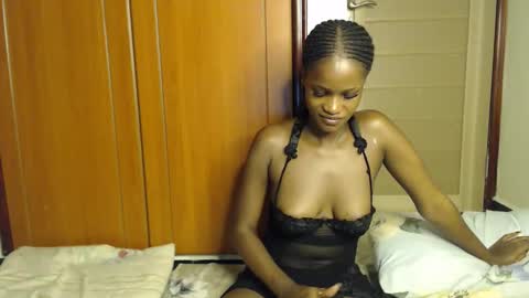 Snapshot of shaky396294 chatting on 11-22-25, 02:16 shaky xxx online show from 11-22-25, 02:16