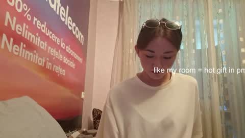 Lily online show from 07-27-26, 03:30