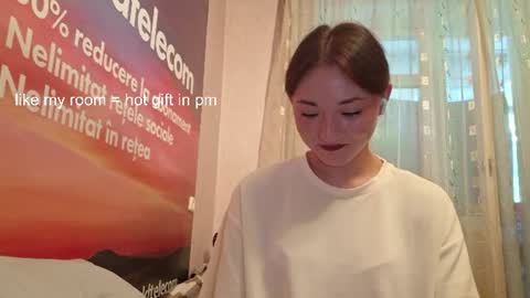 Lily online show from 07-30-26, 03:22