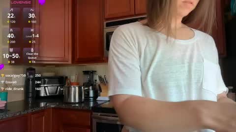 Shalynn online show from 05-28-26, 04:04