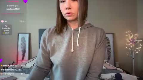 Shalynn online show from 06-08-26, 04:18
