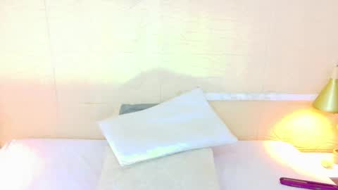 Snapshot of shamira_moore chatting on 01-14-26, 08:25 Catalina online show from 01-14-26, 08:25