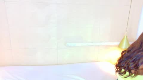 Catalina online show from 04-09-26, 06:35