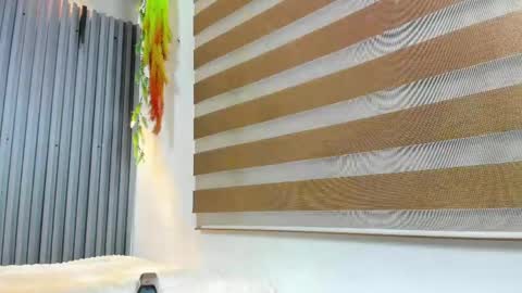 Snapshot of shammy_rosse chatting on 05-27-26, 05:04 shammy_rosse online show from 05-27-26, 05:04
