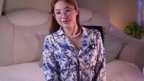 Snapshot of shandrahoner chatting on 05-07-26, 12:10 Liza online show from 05-07-26, 12:10