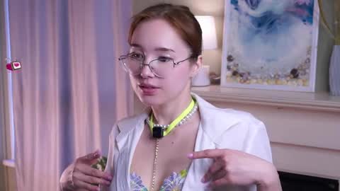 Snapshot of shandrahoner chatting on 05-11-26, 11:49 Liza online show from 05-11-26, 11:49