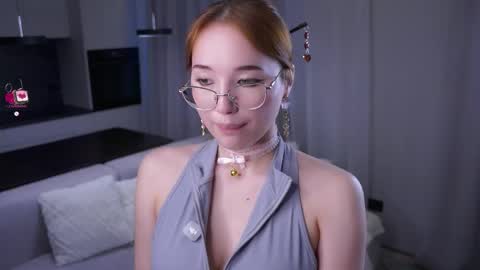 Snapshot of shandrahoner chatting on 05-17-26, 12:45 Liza online show from 05-17-26, 12:45