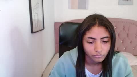 shanelle online show from 10-24-25, 03:03