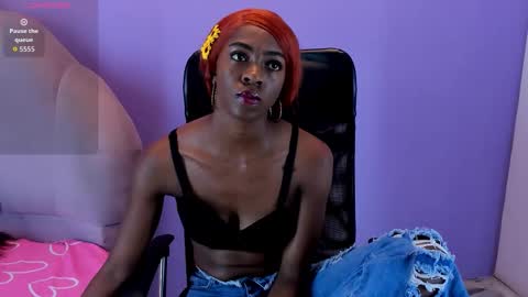 Snapshot of shanelle__ chatting on 10-08-25, 12:36 S H A N E L L E online show from 10-08-25, 12:36