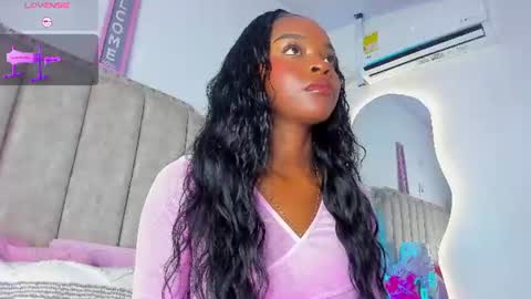 Shanel online show from 06-29-26, 01:44