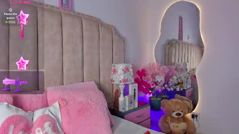 Shanel online show from 07-26-26, 01:51